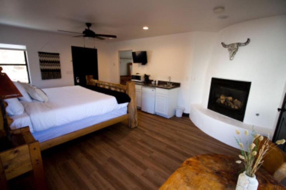 Creekside Lodge And Cabins Mayer Esterno foto