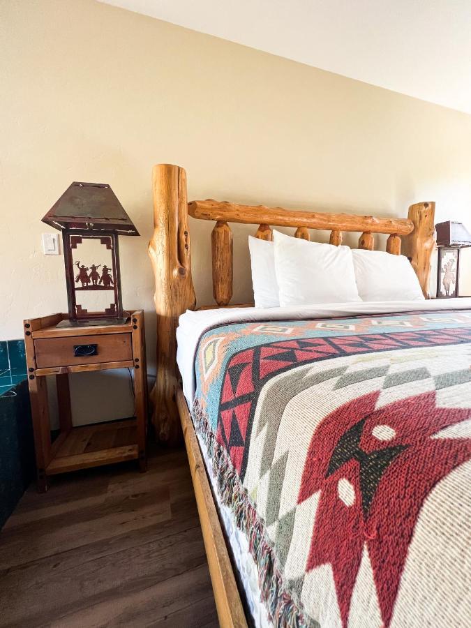 Creekside Lodge And Cabins Mayer Esterno foto